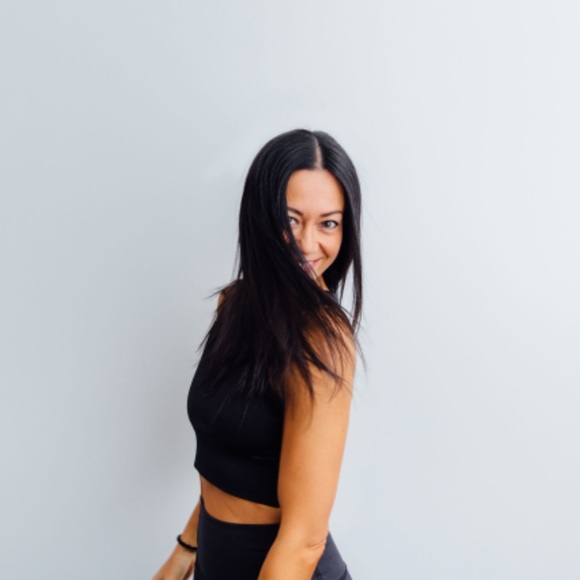 Meet your Posher, Suyin - Picture 1 of 1